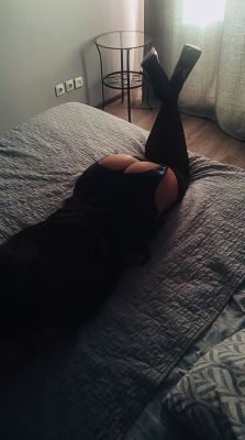 Анюта, 8 913 745-96-98